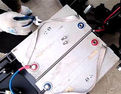 怎么樣維護電瓶式洗地機的電瓶？